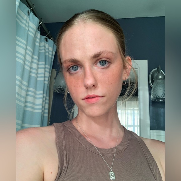 Meet your Posher, Cora - Picture 5 of 8